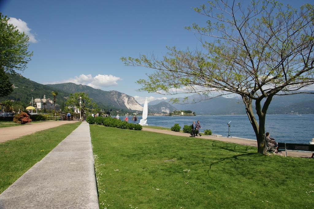 Il Nuovo Palazzotto Διαμέρισμα Στρέσα Δωμάτιο φωτογραφία